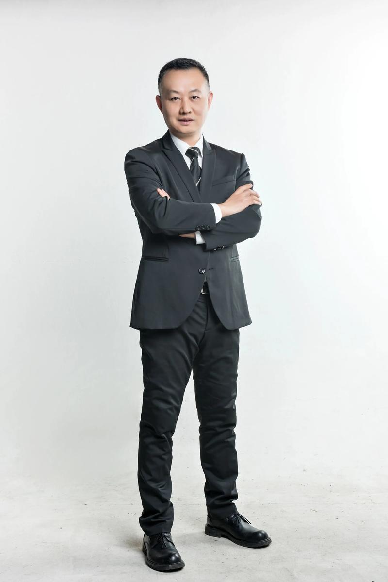 向述兵 导演 & 创意总监
